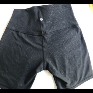 lululemon Align Shorts 6”